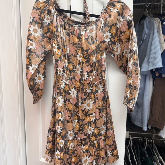 Floral Ruffle Dress - Picture 2 of 4